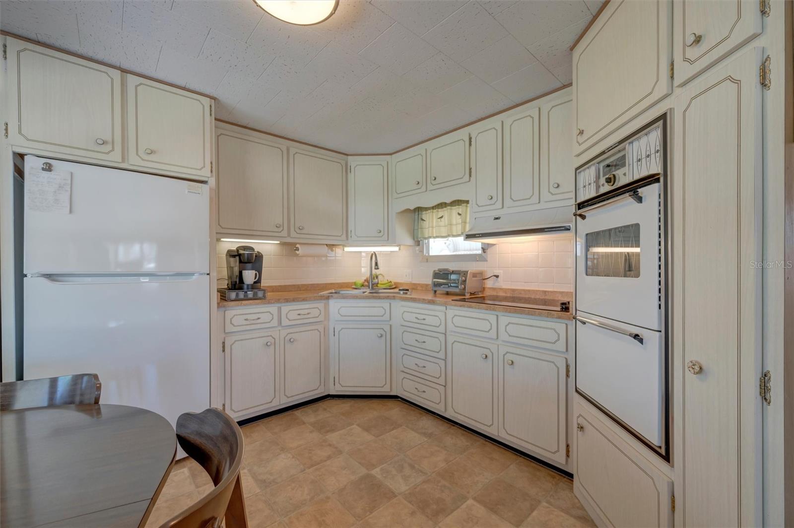 Image 18 of 52 For 247 Palm Lane