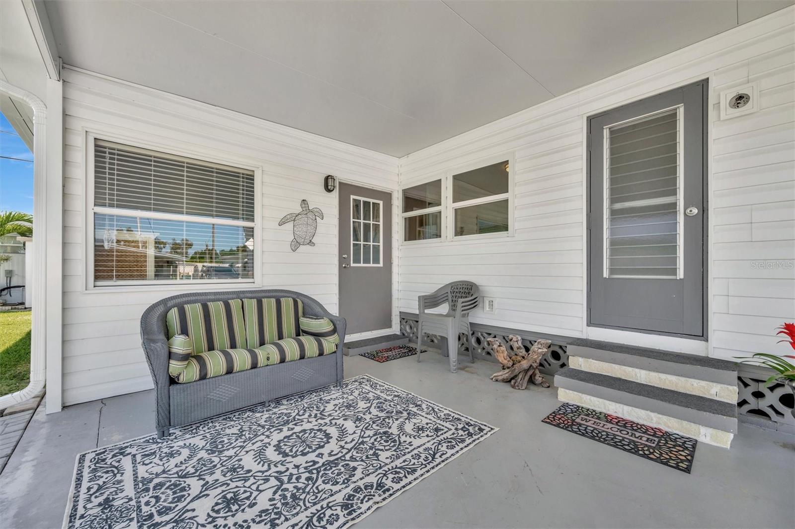 Image 2 of 52 For 247 Palm Lane