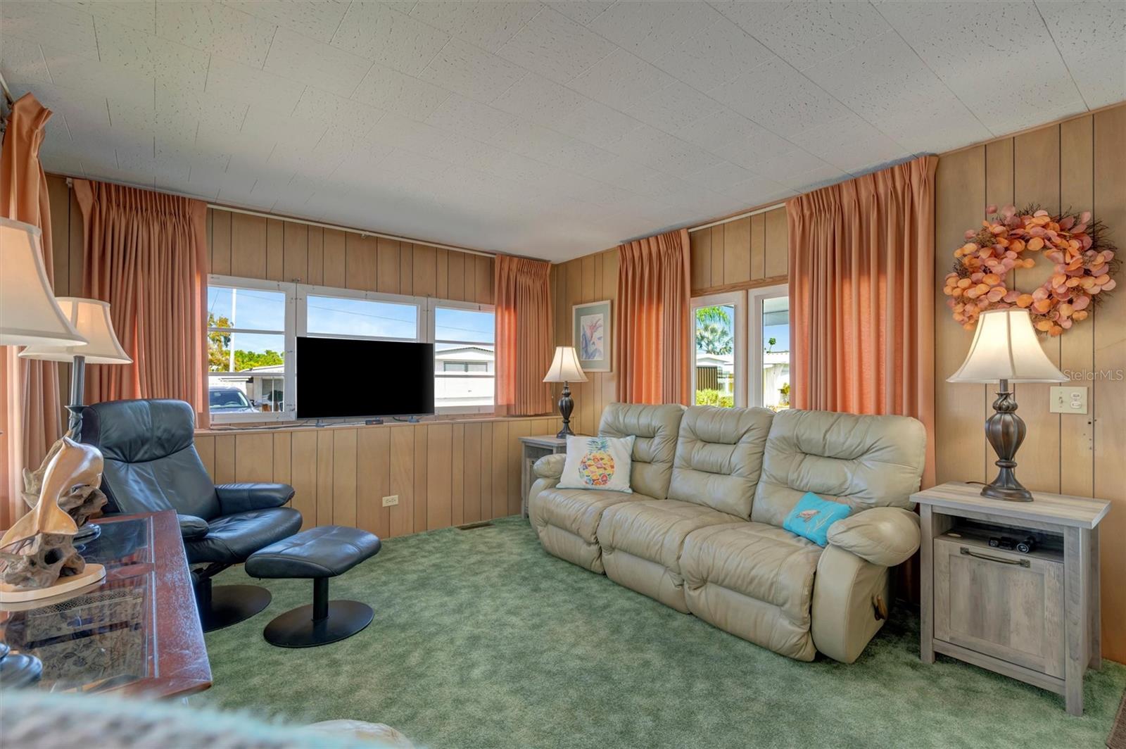 Image 20 of 52 For 247 Palm Lane