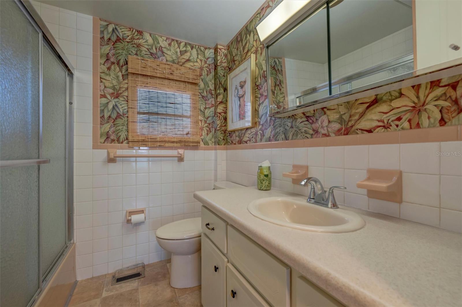 Image 24 of 52 For 247 Palm Lane