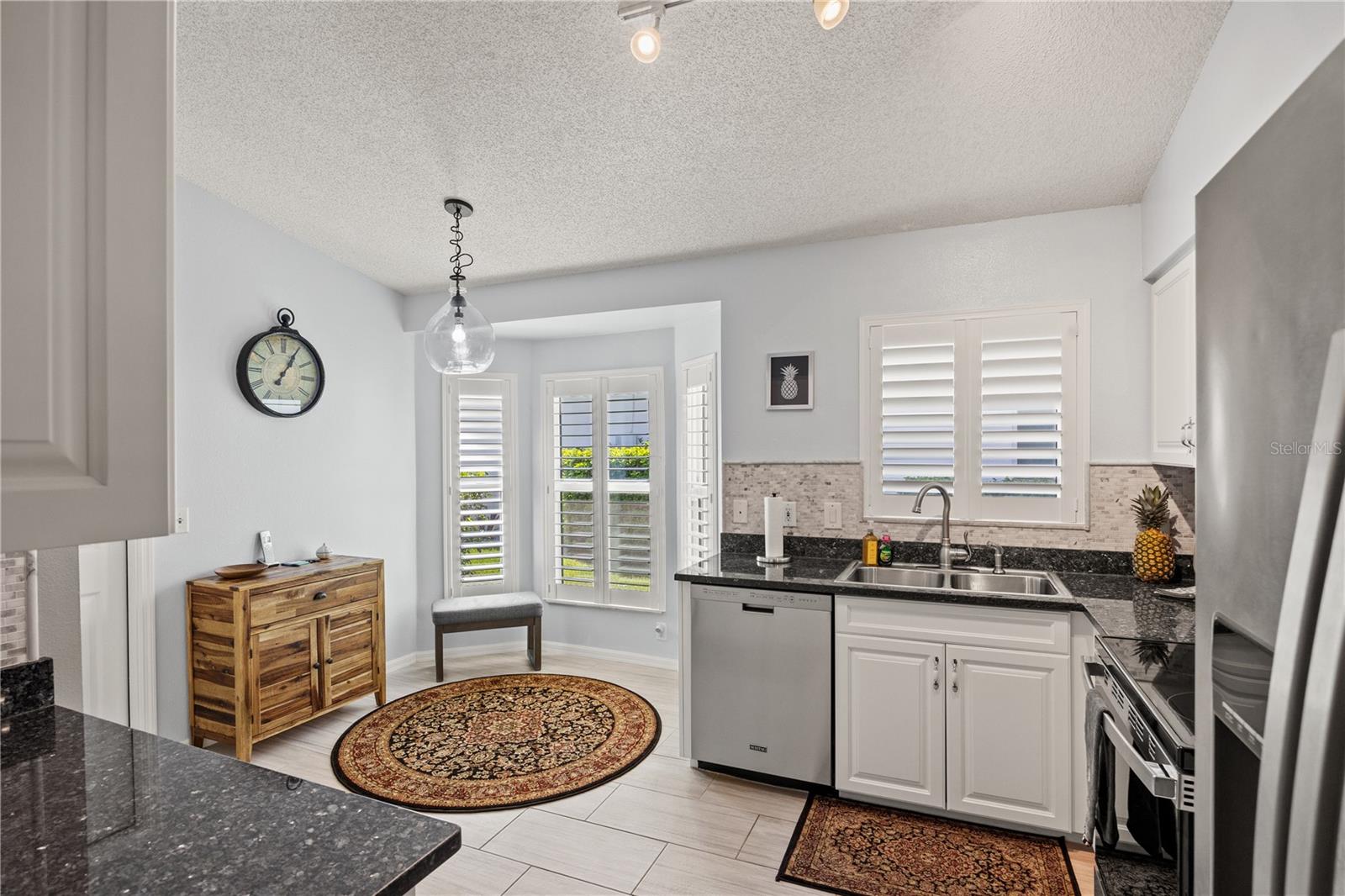 Image 11 of 38 For 4910 78th Street E