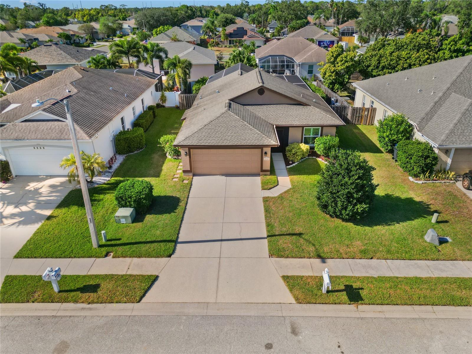 Image 3 of 38 For 4910 78th Street E