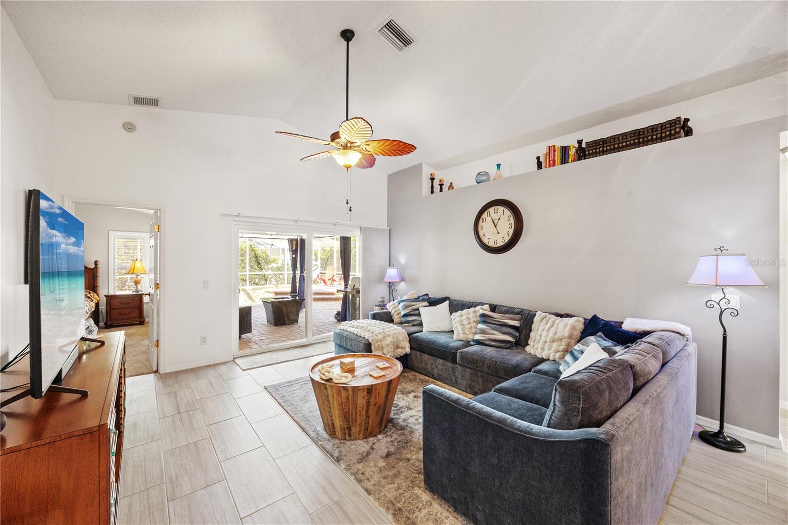 Image 6 of 38 For 4910 78th Street E