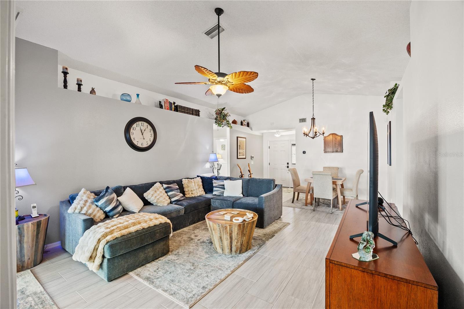 Image 8 of 38 For 4910 78th Street E