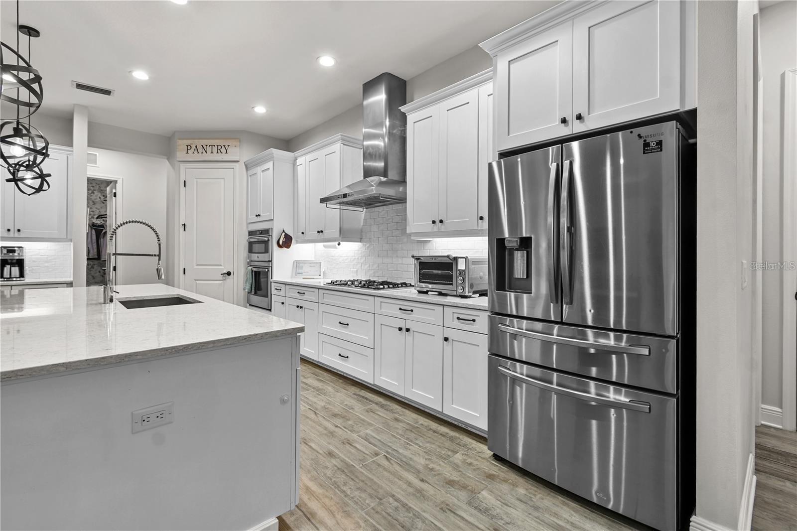 Image 11 of 89 For 4423 Fly Rod Terrace