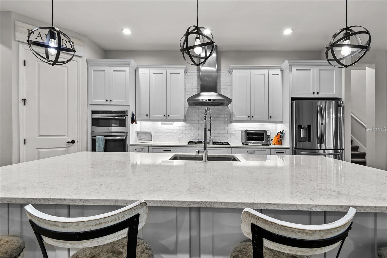 Image 15 of 89 For 4423 Fly Rod Terrace