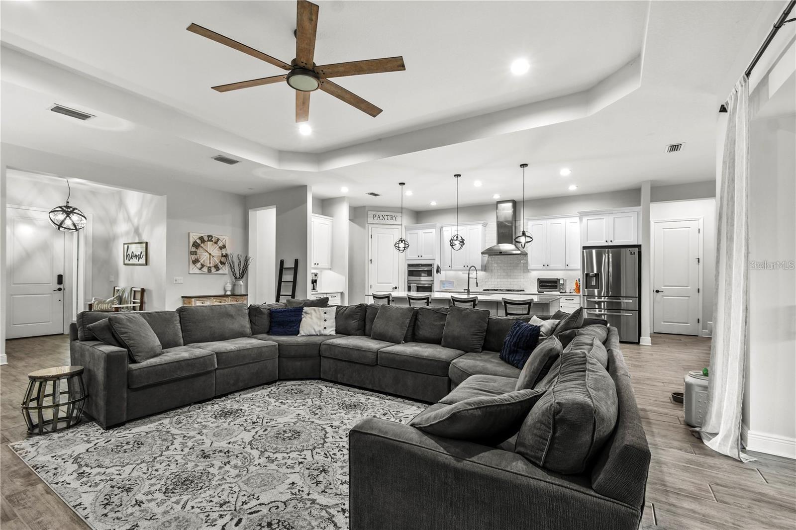 Image 20 of 89 For 4423 Fly Rod Terrace