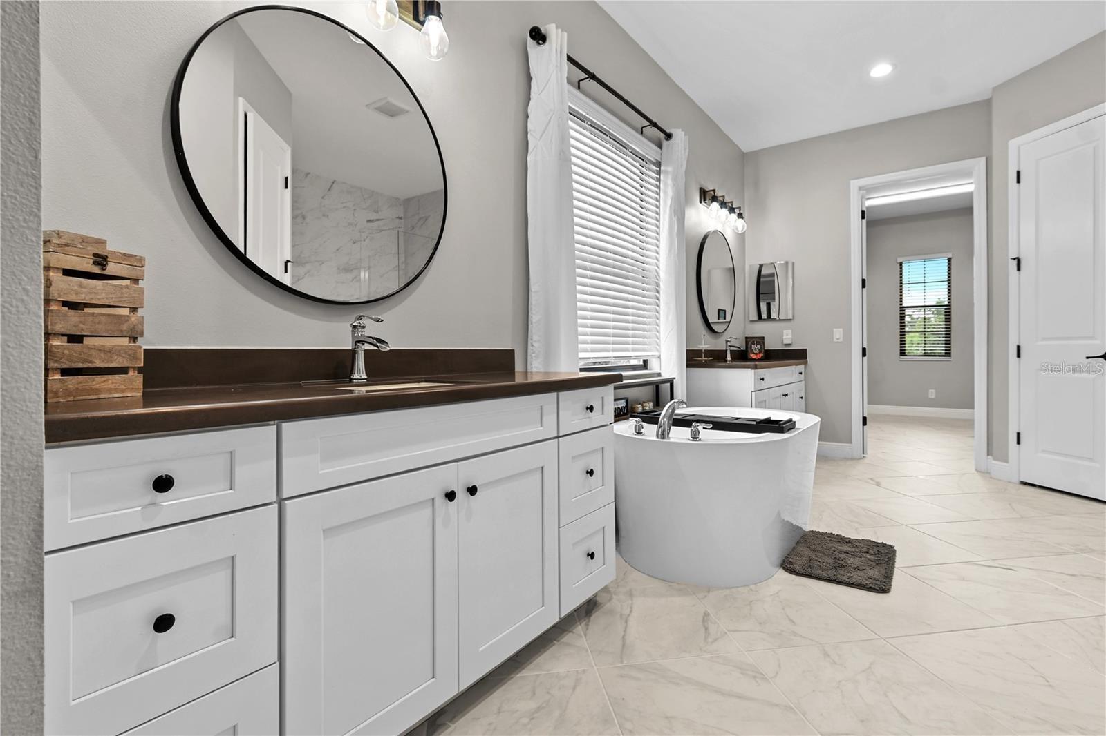 Image 34 of 89 For 4423 Fly Rod Terrace