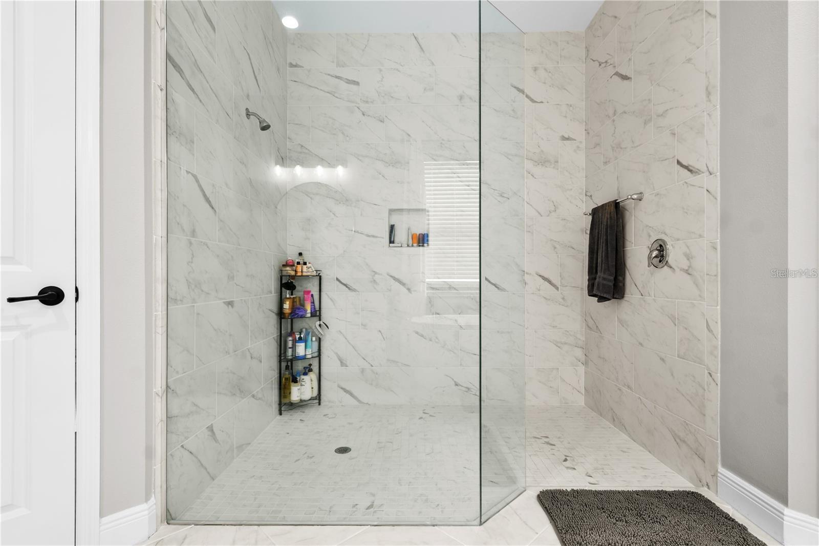 Image 35 of 89 For 4423 Fly Rod Terrace