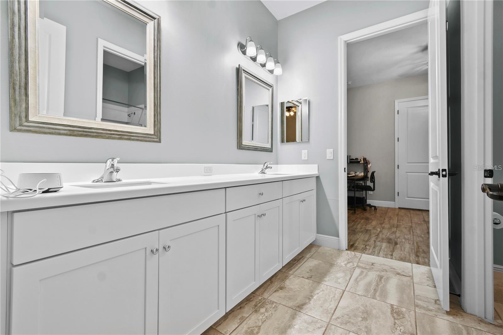 Image 44 of 89 For 4423 Fly Rod Terrace