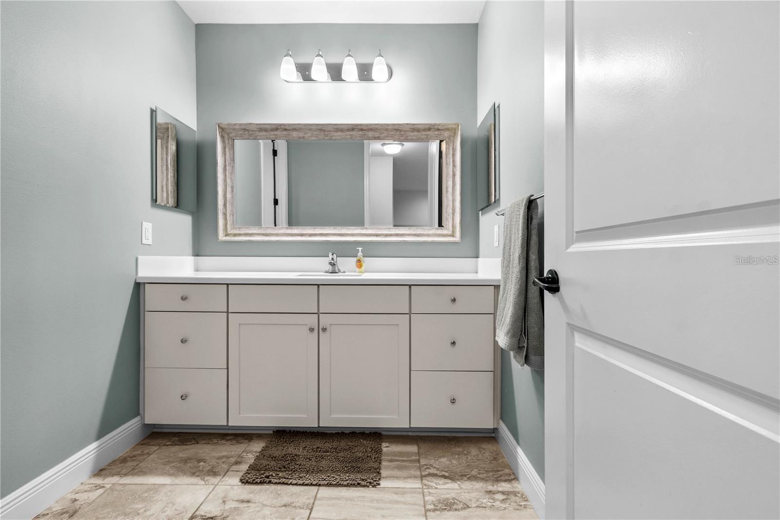 Image 58 of 89 For 4423 Fly Rod Terrace