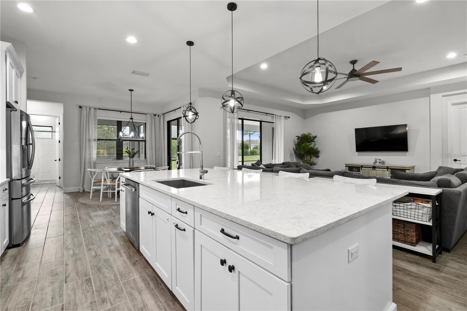 Image 9 of 89 For 4423 Fly Rod Terrace