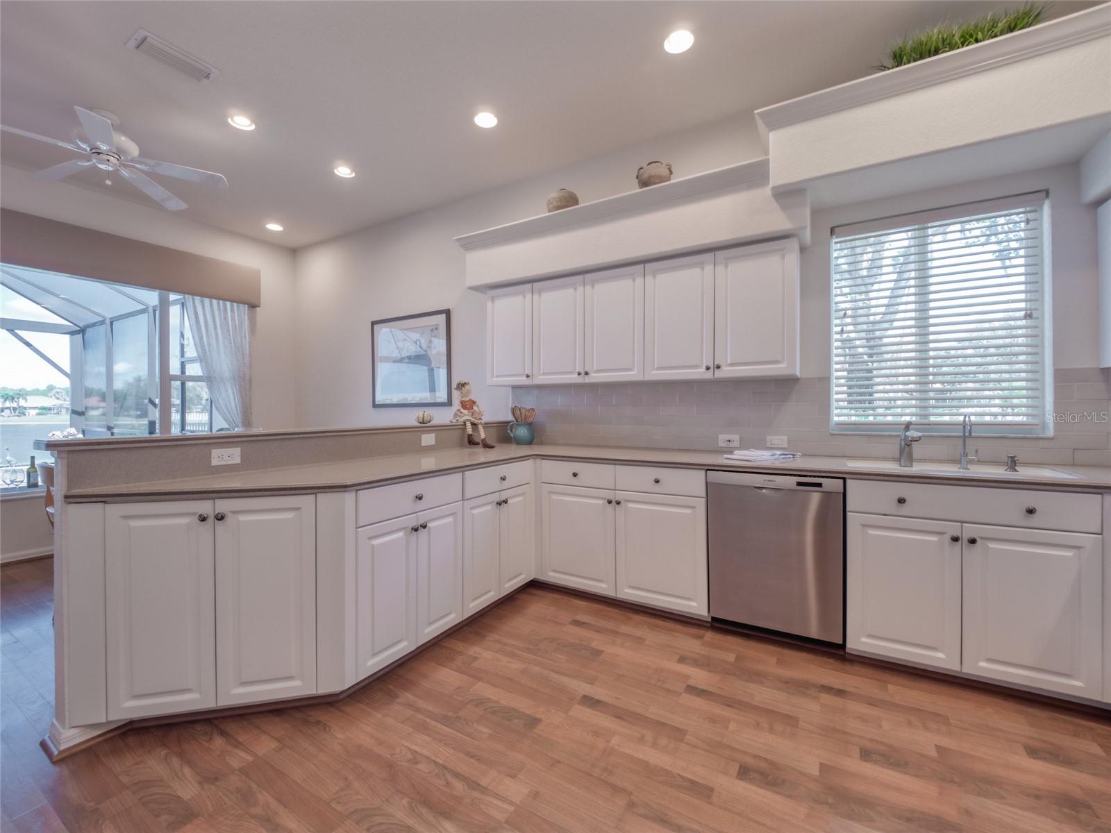 Image 24 of 78 For 6631 Waters Edge Way