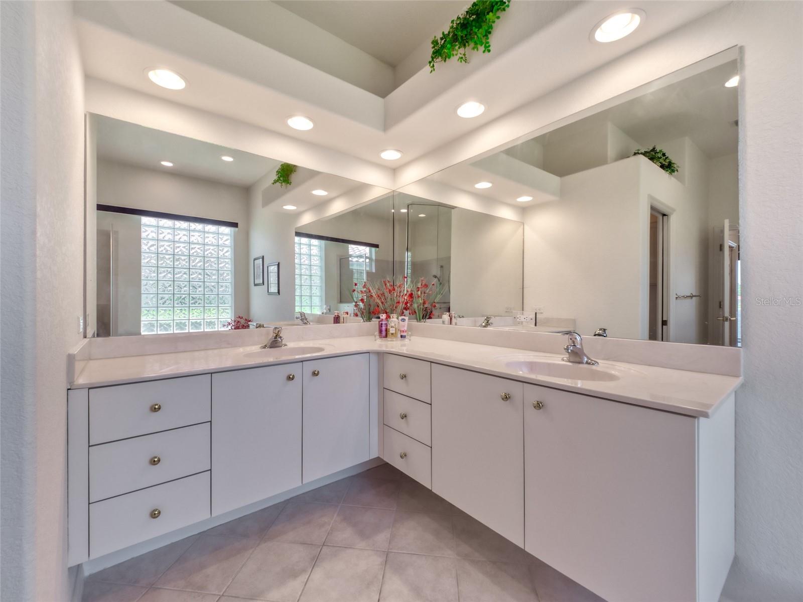 Image 53 of 78 For 6631 Waters Edge Way