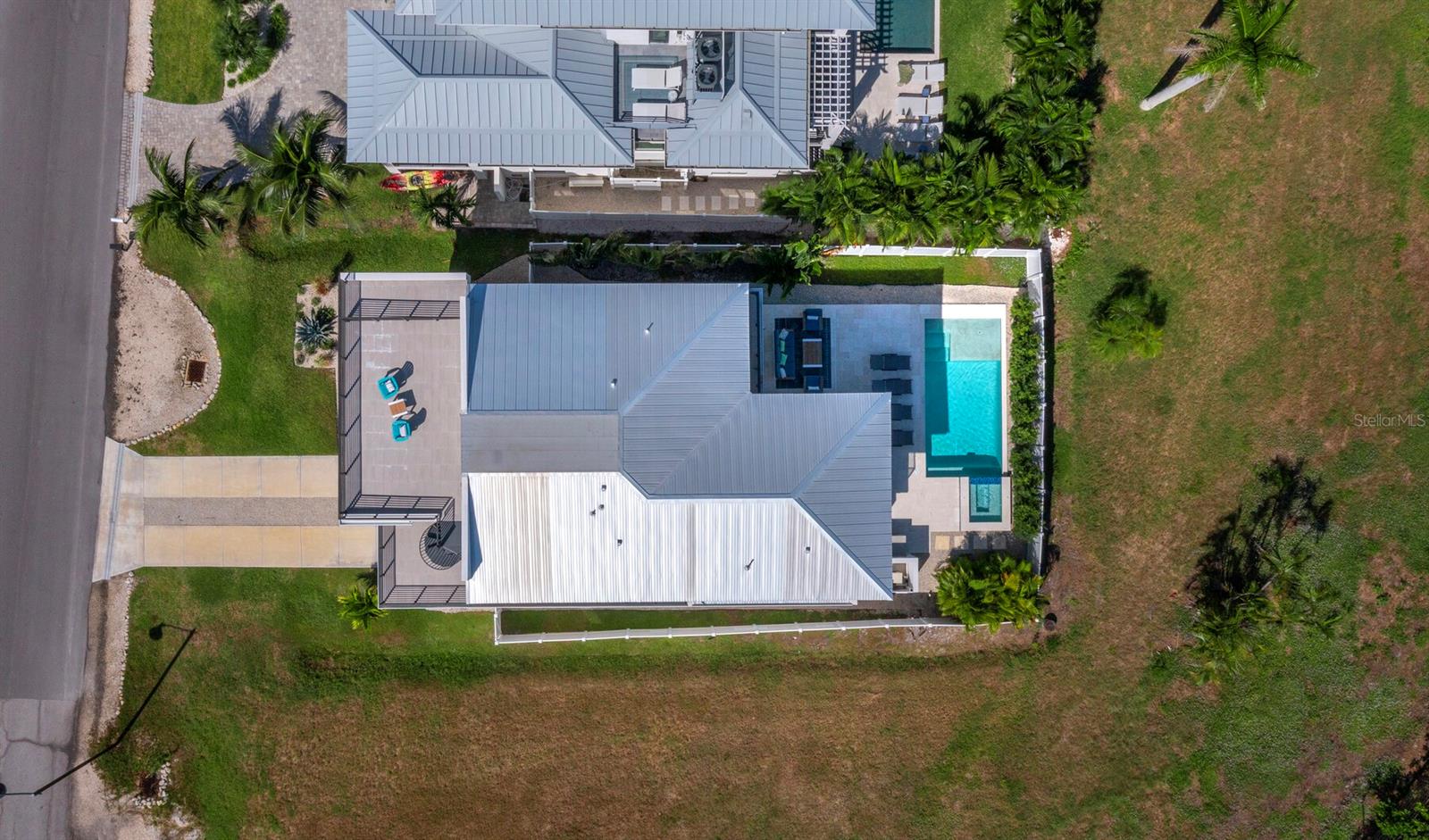 Image 19 of 87 For 6810 Longboat Drive S