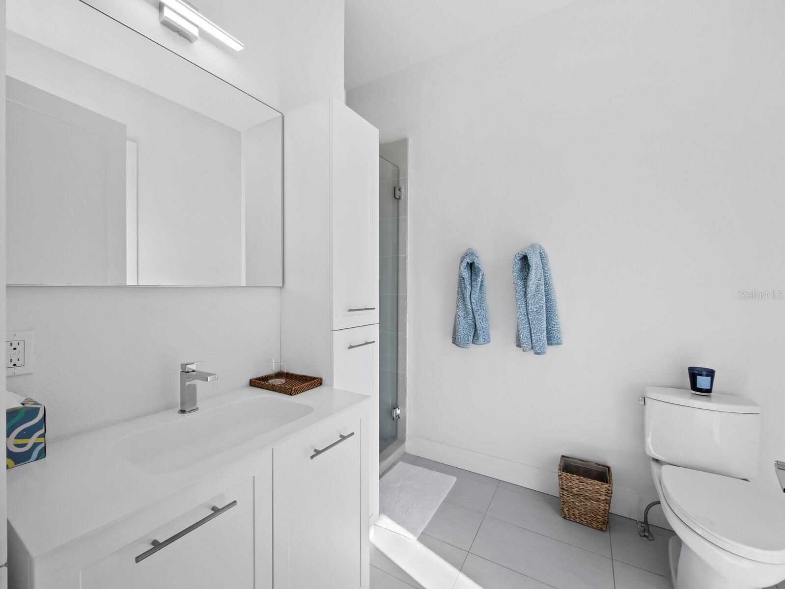 Image 77 of 87 For 6810 Longboat Drive S