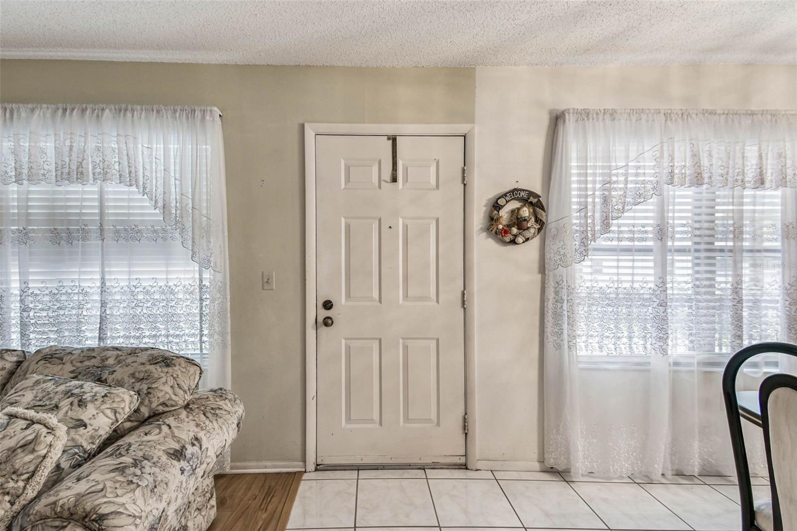 Image 11 of 62 For 515 30th Avenue W H210