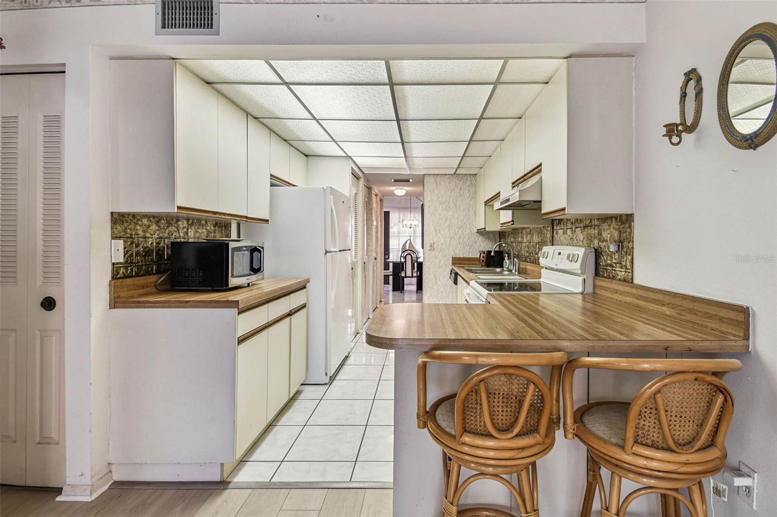 Image 16 of 62 For 515 30th Avenue W H210