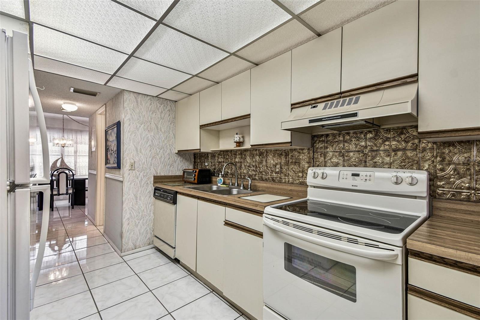 Image 18 of 62 For 515 30th Avenue W H210