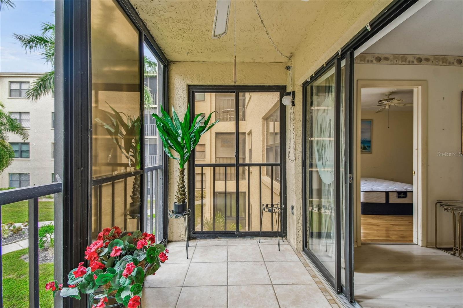 Image 22 of 62 For 515 30th Avenue W H210