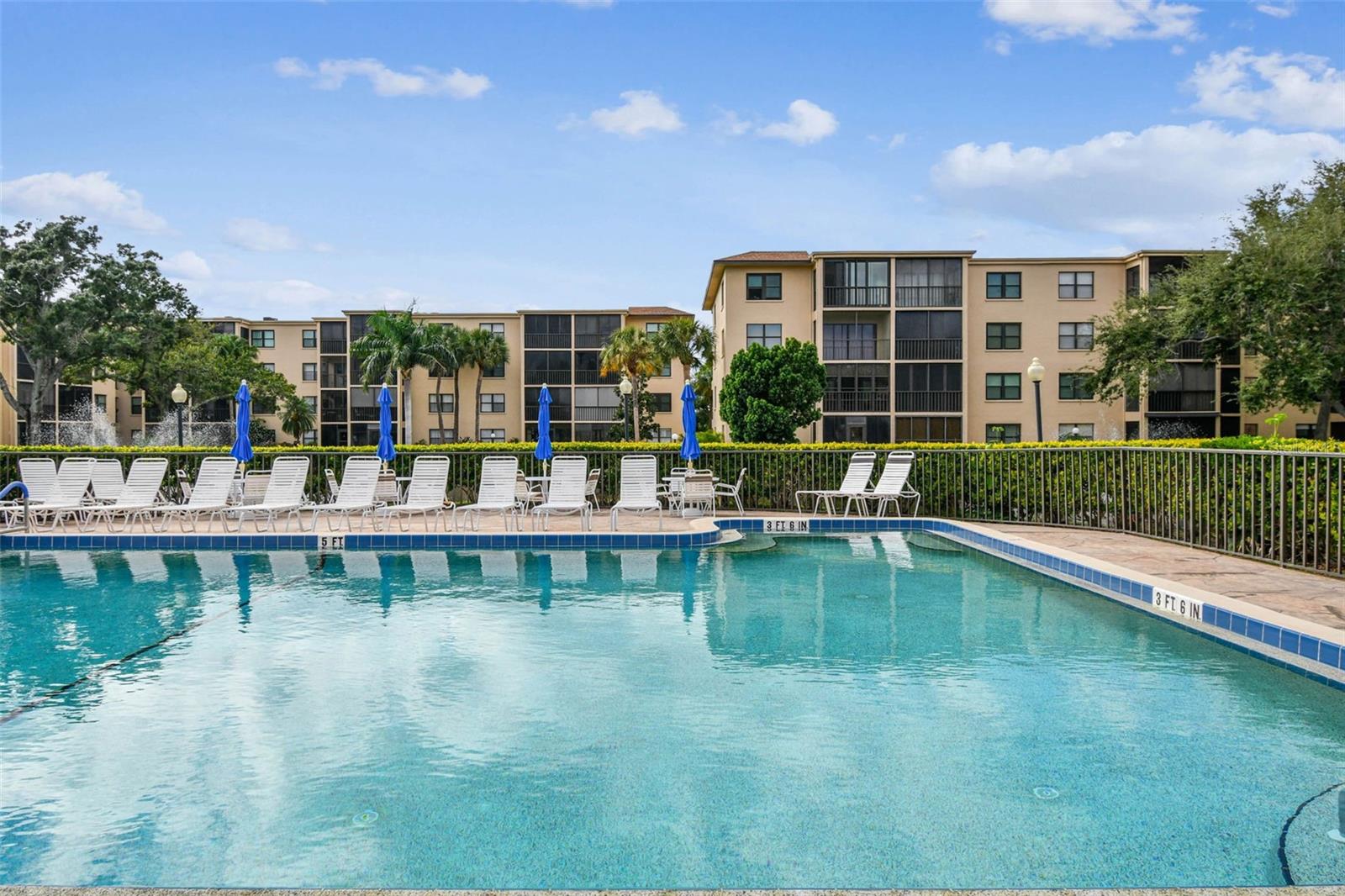 Image 37 of 62 For 515 30th Avenue W H210