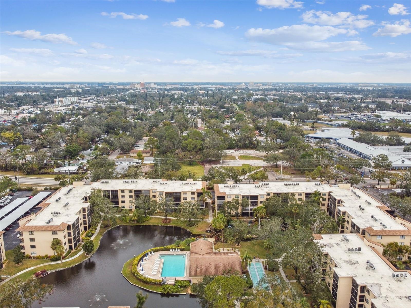 Image 48 of 62 For 515 30th Avenue W H210