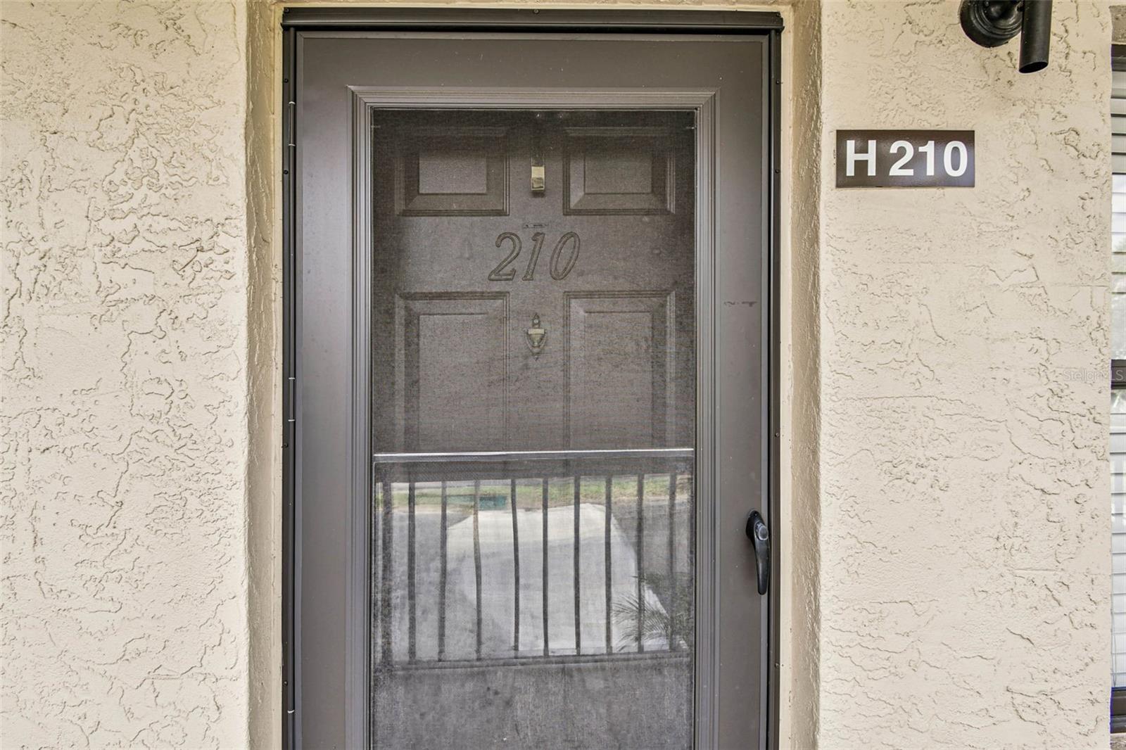 Image 5 of 62 For 515 30th Avenue W H210