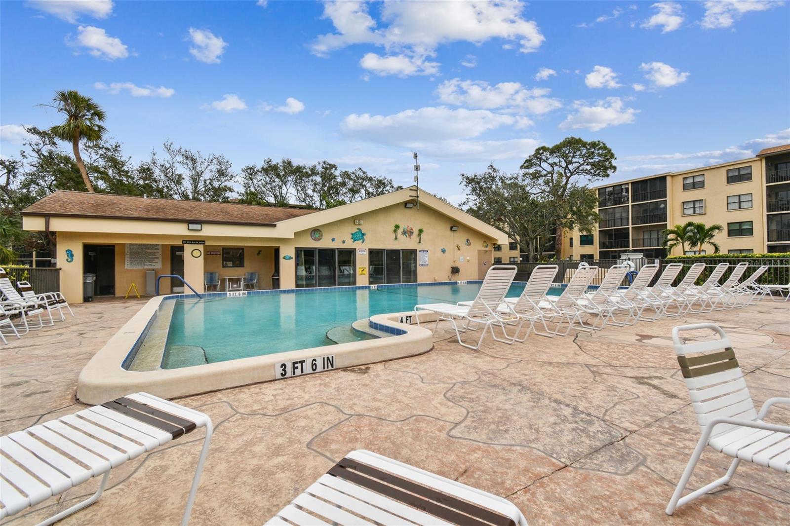 Image 53 of 62 For 515 30th Avenue W H210