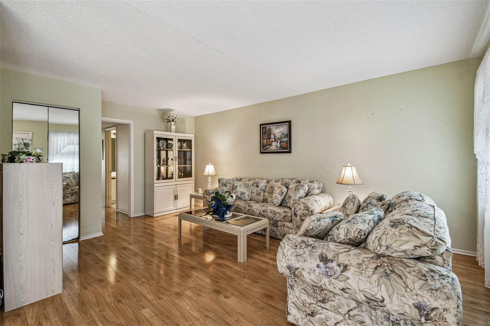 Image 6 of 62 For 515 30th Avenue W H210