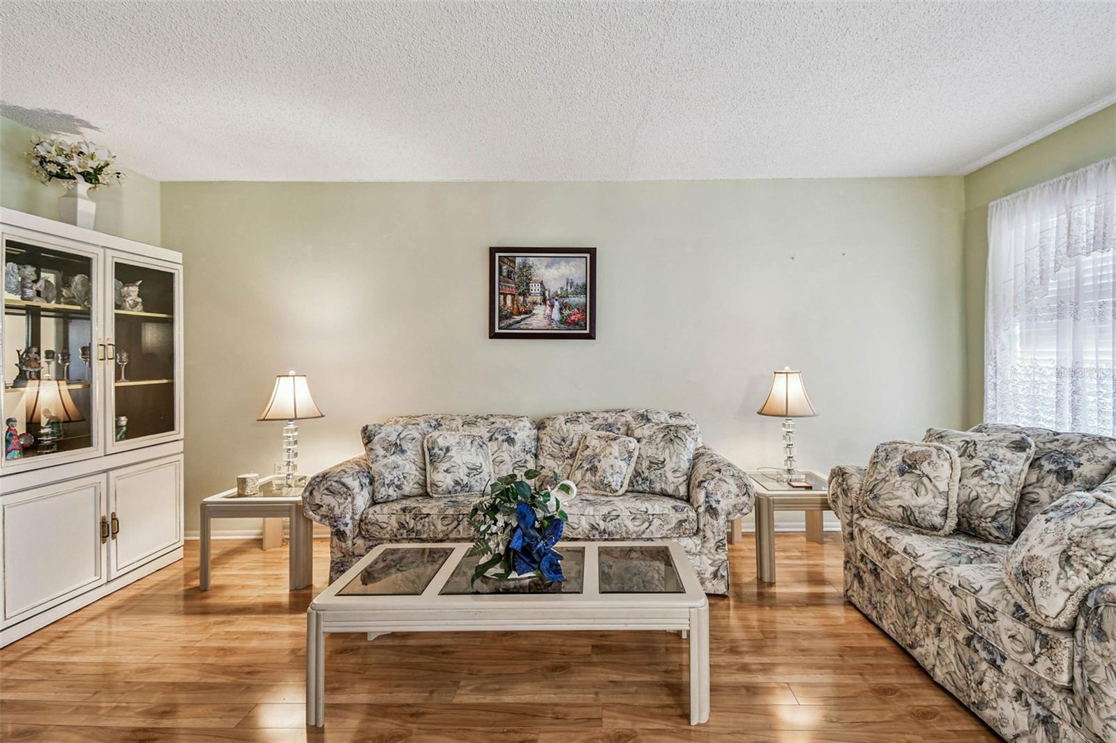 Image 7 of 62 For 515 30th Avenue W H210