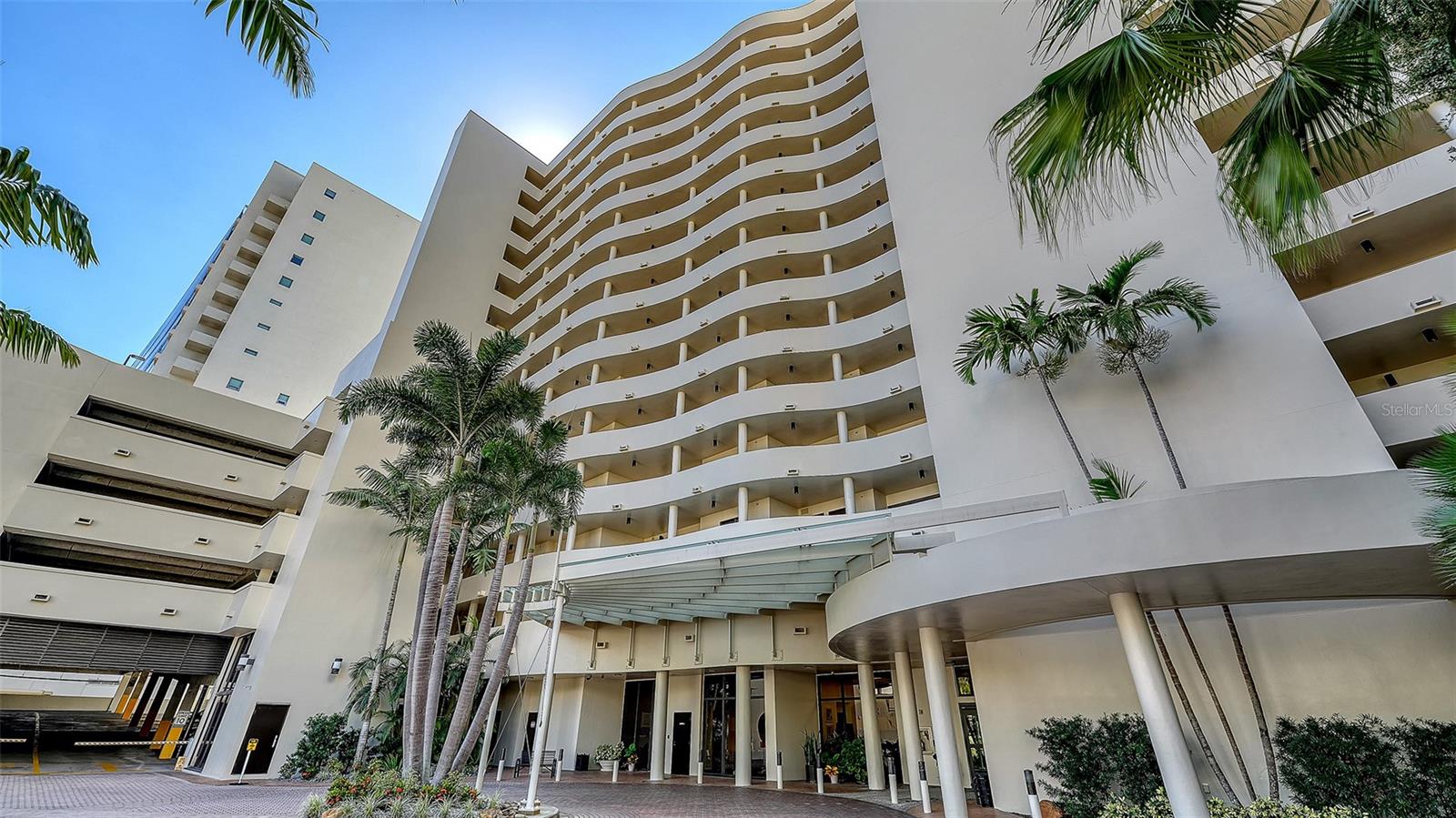 Image 3 of 75 For 1255 Gulfstream Avenue 1101