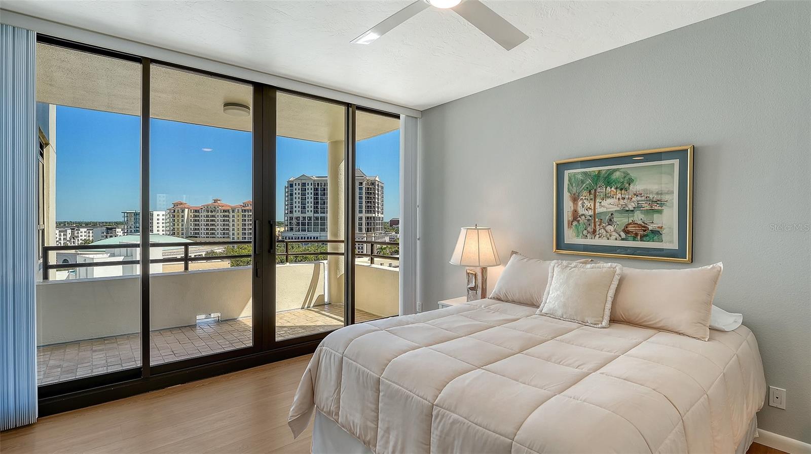 Image 46 of 75 For 1255 Gulfstream Avenue 1101