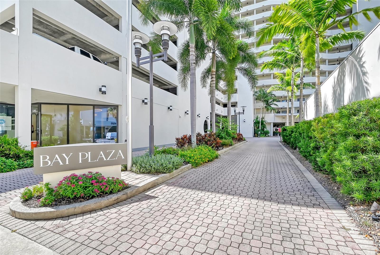 Image 69 of 75 For 1255 Gulfstream Avenue 1101