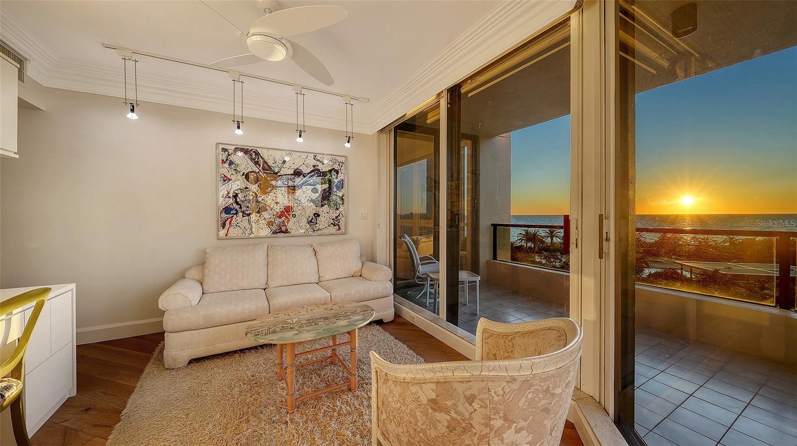 Image 13 of 43 For 1211 Gulf Of Mexico Drive 301