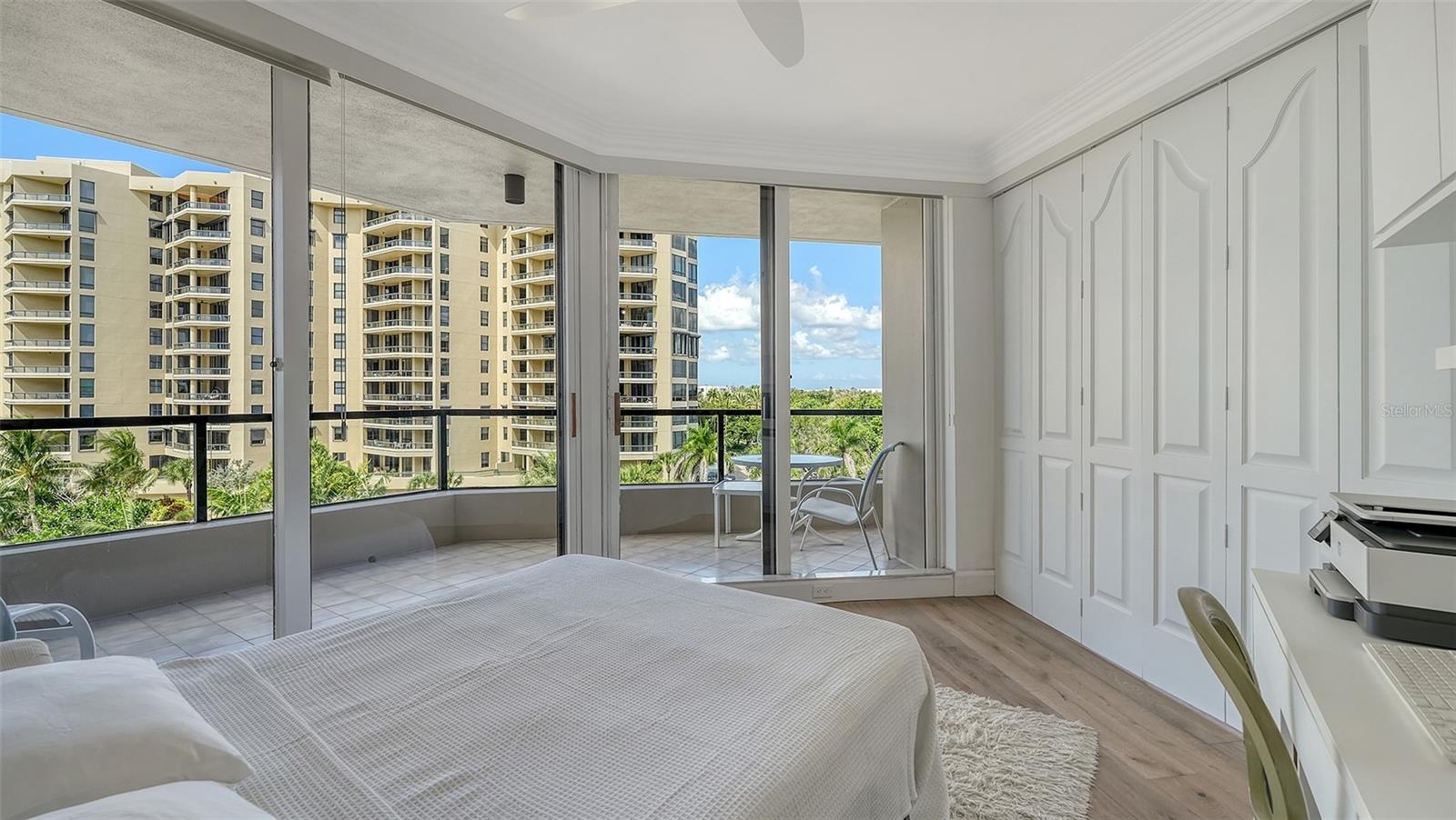 Image 15 of 43 For 1211 Gulf Of Mexico Drive 301