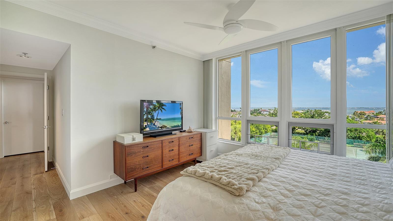 Image 26 of 43 For 1211 Gulf Of Mexico Drive 301