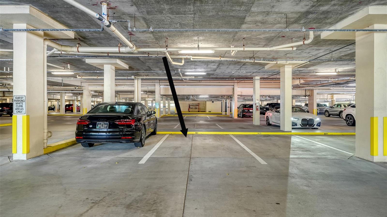 Image 28 of 43 For 1211 Gulf Of Mexico Drive 301