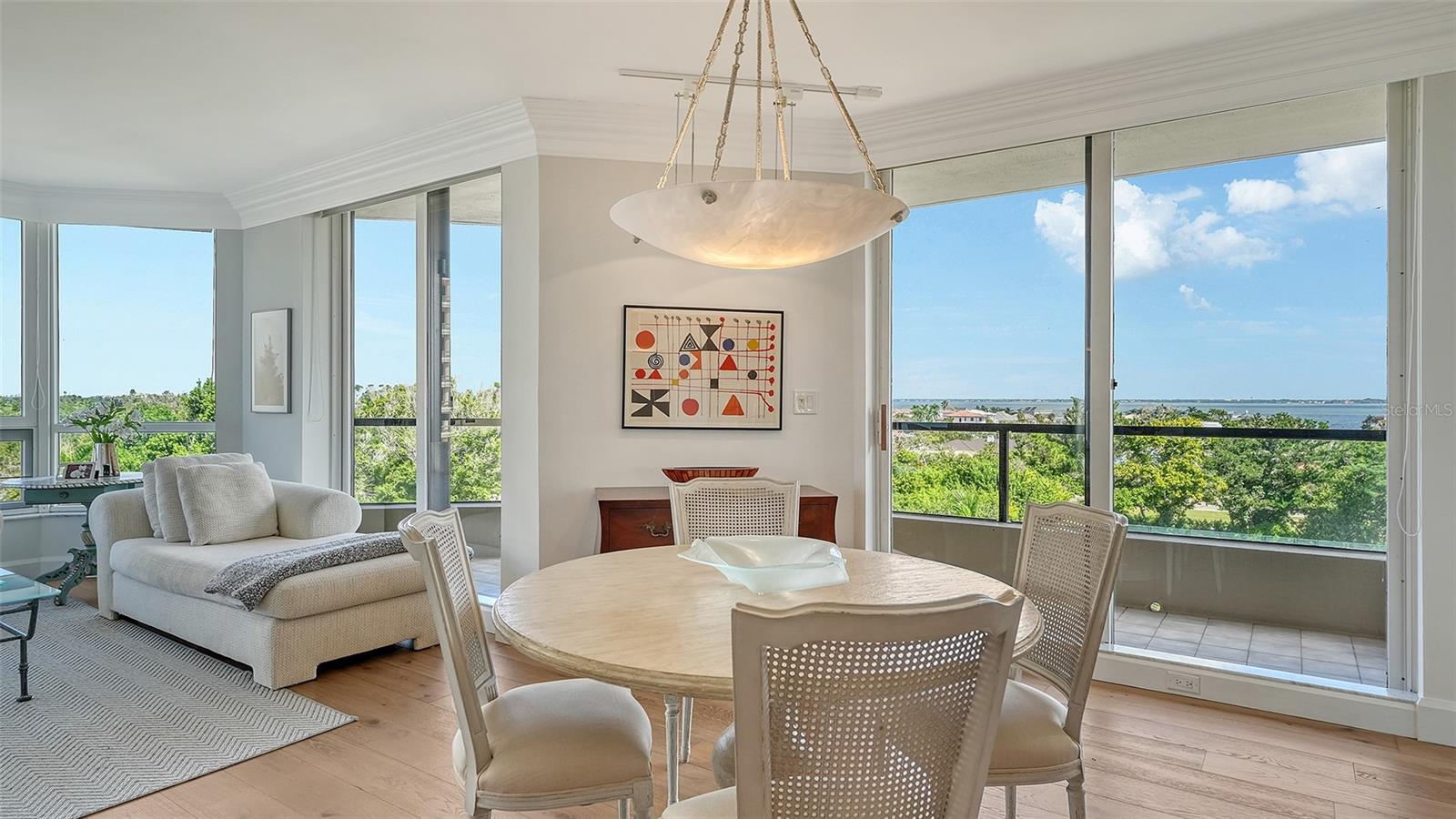 Image 9 of 43 For 1211 Gulf Of Mexico Drive 301