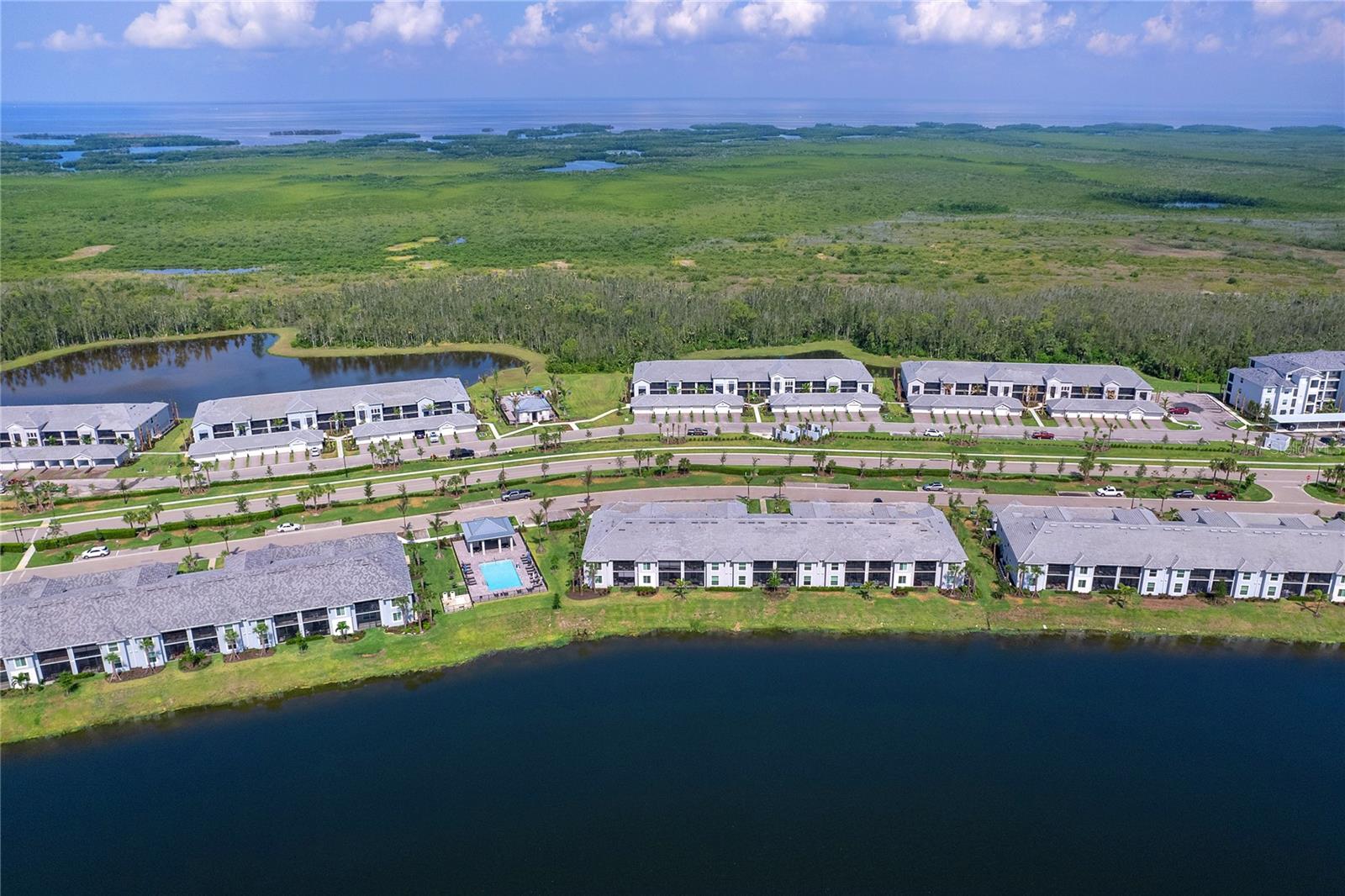 Image 3 of 89 For 14214 Heritage Landing Boulevard 817