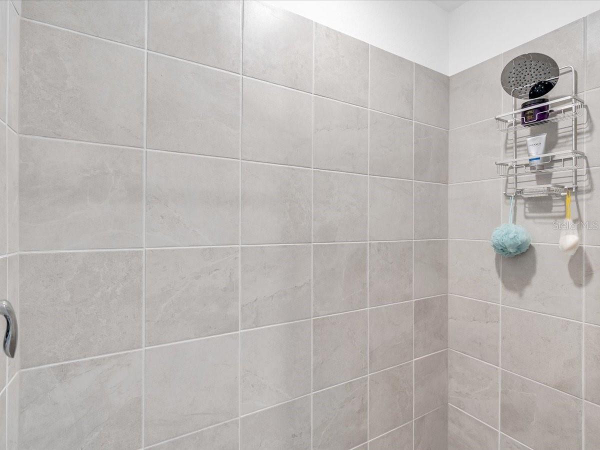 Image 30 of 89 For 14214 Heritage Landing Boulevard 817