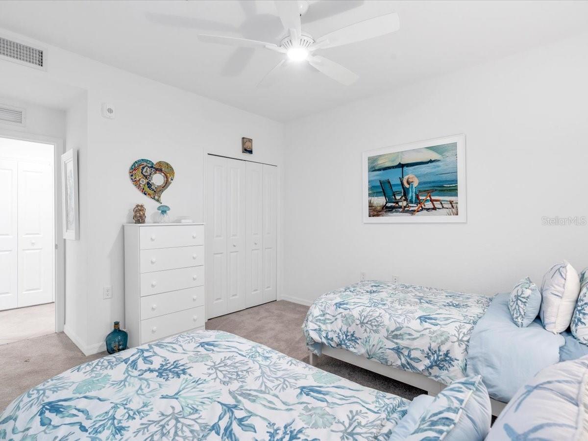 Image 32 of 89 For 14214 Heritage Landing Boulevard 817