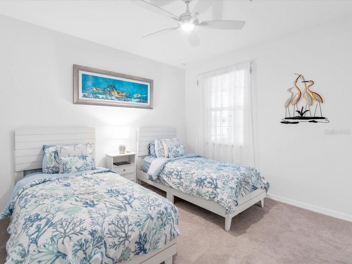 Image 33 of 89 For 14214 Heritage Landing Boulevard 817