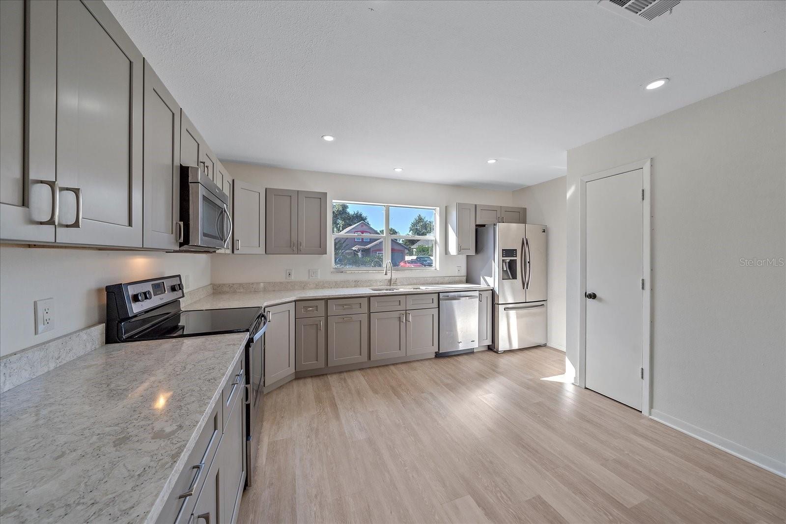 Image 10 of 24 For 1543 20th Street