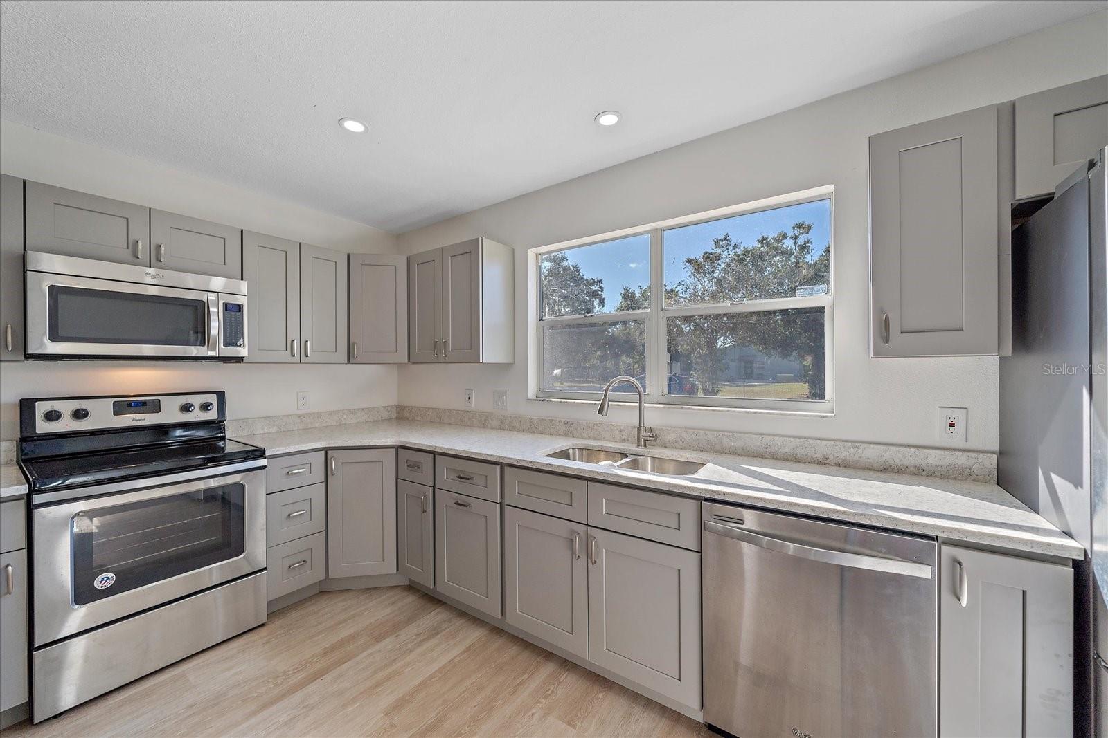 Image 11 of 24 For 1543 20th Street