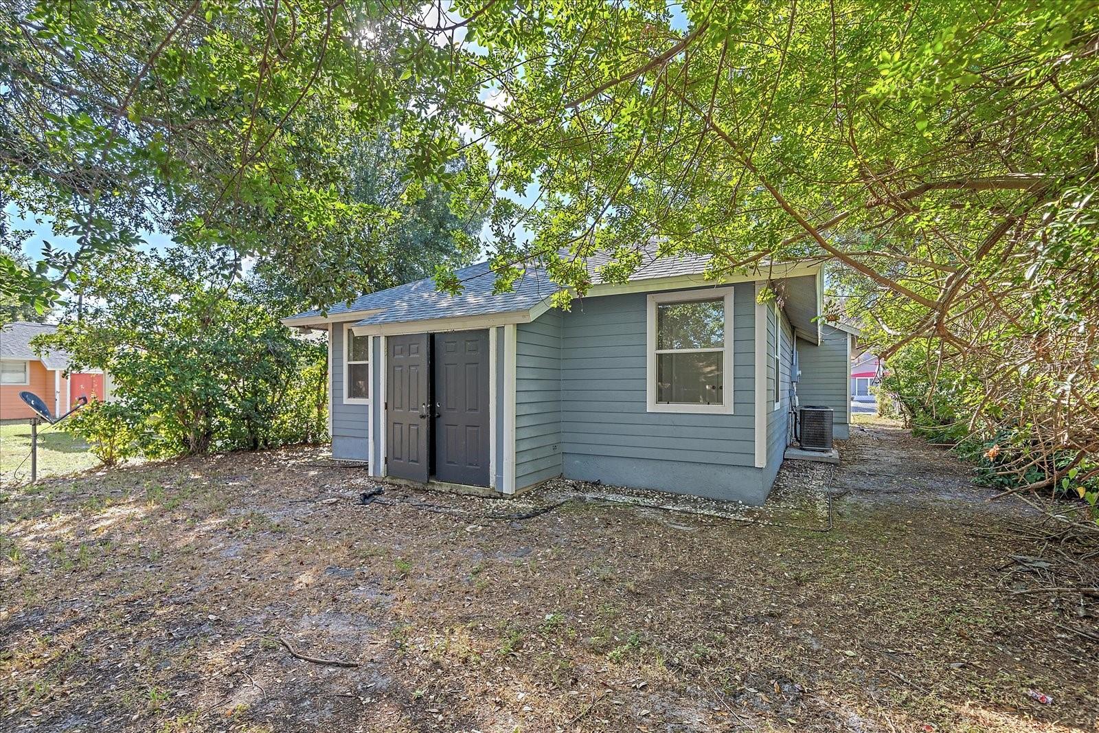 Image 22 of 24 For 1543 20th Street