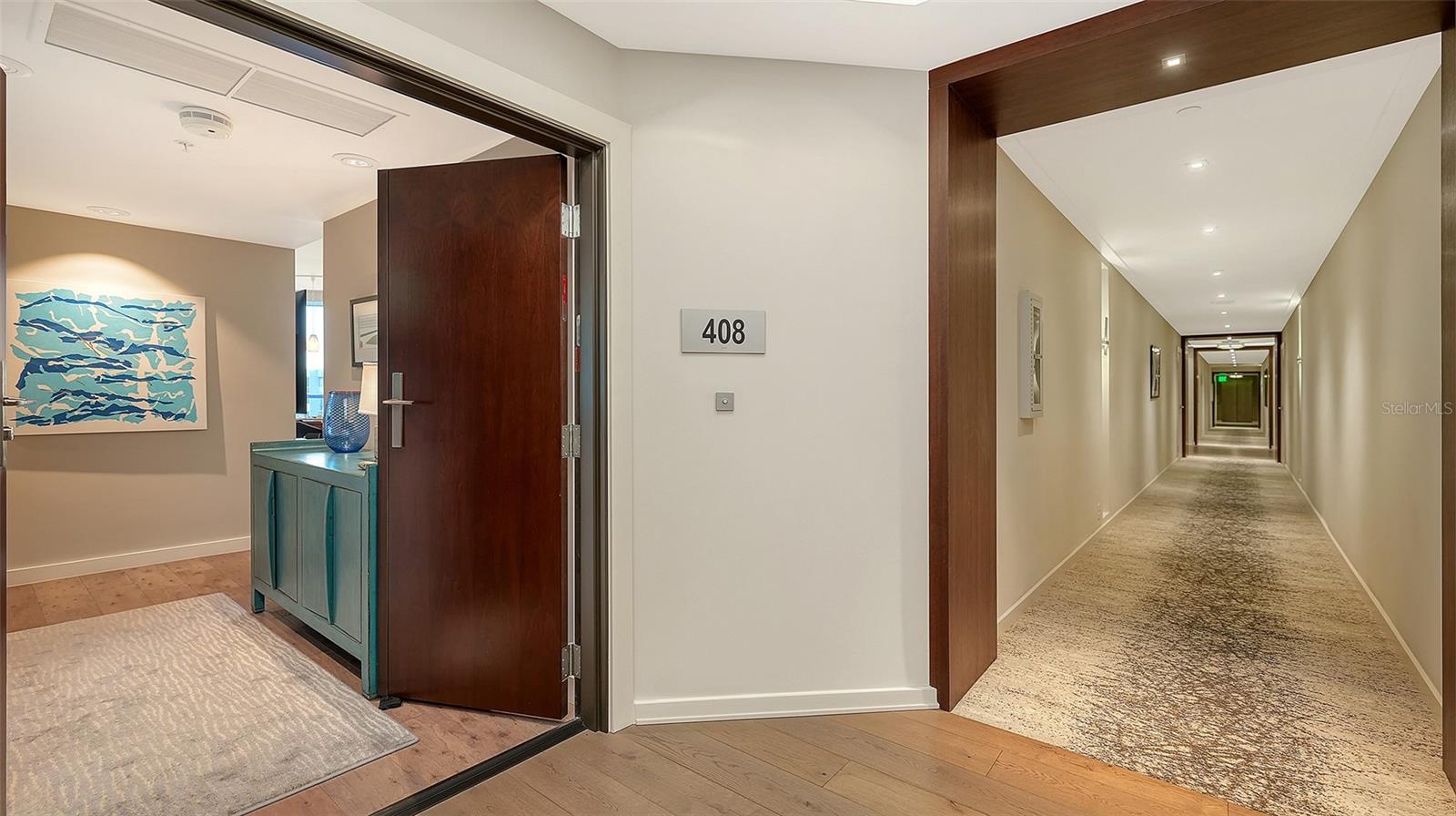 Image 2 of 39 For 1211 Gulf Of Mexico Drive 408