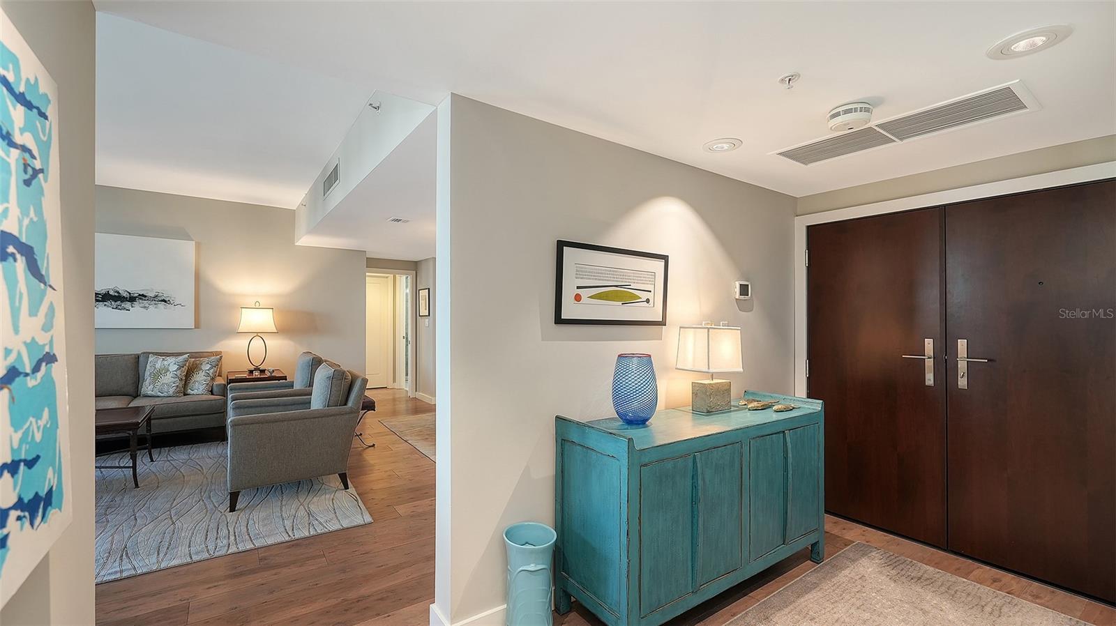 Image 3 of 39 For 1211 Gulf Of Mexico Drive 408