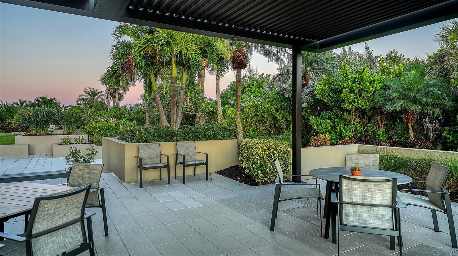 Image 30 of 39 For 1211 Gulf Of Mexico Drive 408