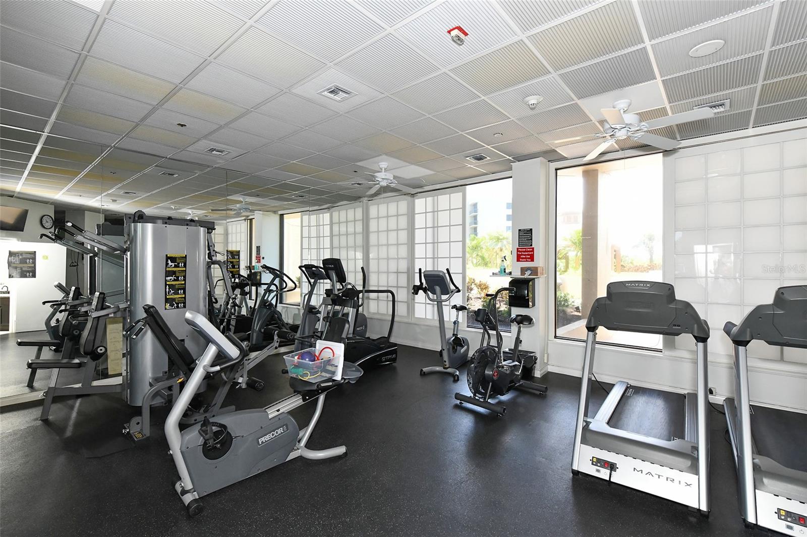 Image 38 of 39 For 1211 Gulf Of Mexico Drive 408