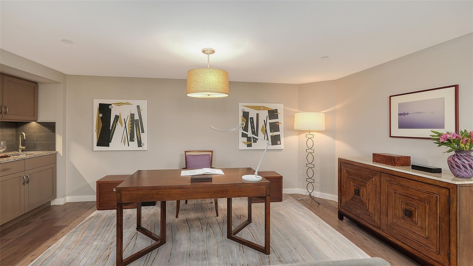 Image 7 of 39 For 1211 Gulf Of Mexico Drive 408